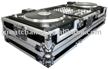 DJ COFFIN FOR 2 NUMARK CDX OR HDX TURNTABLES, AND 10" MIXER WITH LOW PROFILE WHEELS