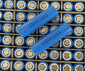 flashlight in eyes battery 18650 Battery LG