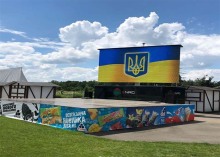 Slim Light Weight 187W/m2 Rental LED Display