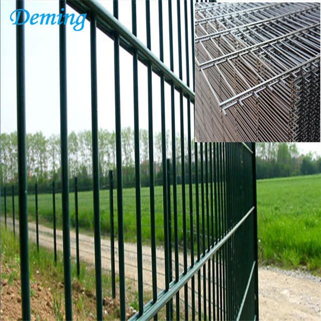 Green PVC Coated Twin Bar Weld Wire Mesh Fence