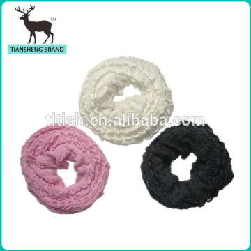 women knitting free pattern scarf