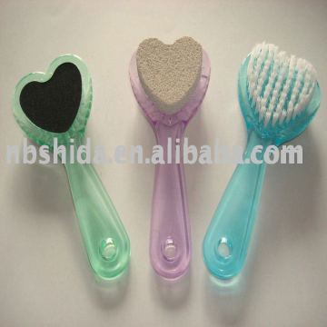 Plastic Heart-shaped Brush with pumice stone