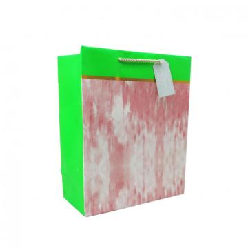 GREEN PAPER GIFTBAG 2-0