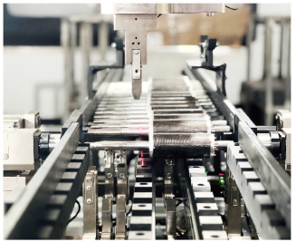 Automatic straightening machine for rotor