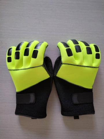 Protective neoprene safety work gloves for sale