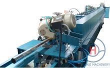 Octagonal pipe rolling machine