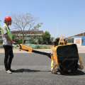 Pequeño rodillo de asfalto vibratorio de rodillo vibratoria con barra anti-colisión