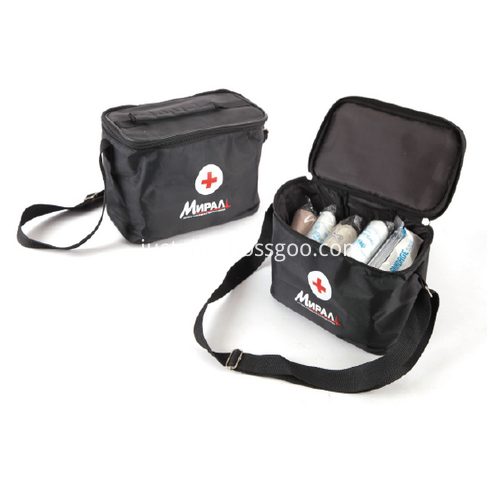 Promotional Nylon Colorful Car First Aid Kits For CE Approved