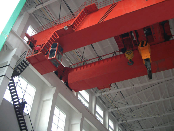 Overhead gantry bridge crane cab machine