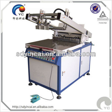 Tilted semiautomatic screen printing press for printing flat surface products