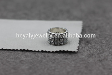 Vintage style silver ring