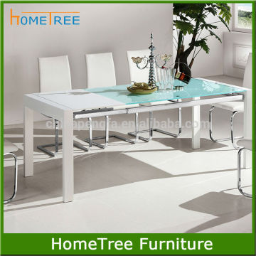 attractive large extendable table