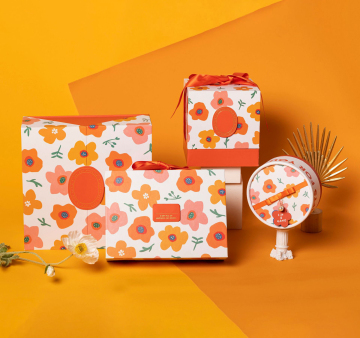 Valentine's Day Rigid Box Gift Set: Perfume, Clothing Storage, Wedding Favors, and Baby 100 Day Feast