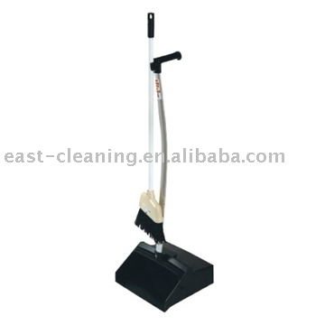 BROOM DUSTPAN