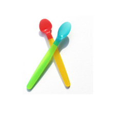 Color changing plastic baby spoon