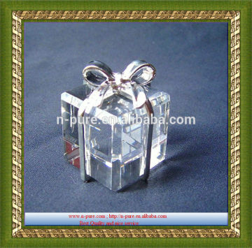 Wholesale exquisite gift box model crystal