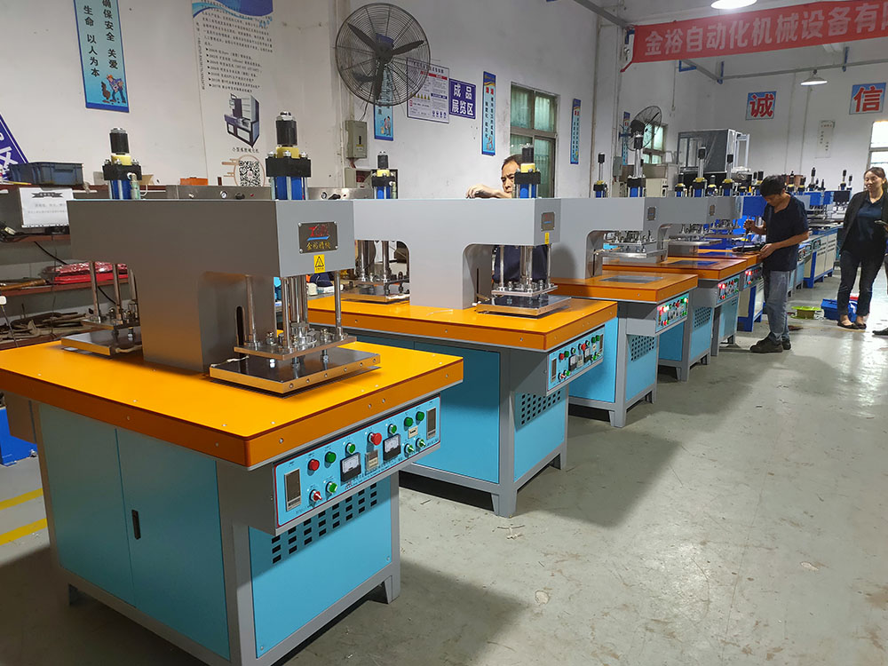 Ang Composite Profile Embossing Machine