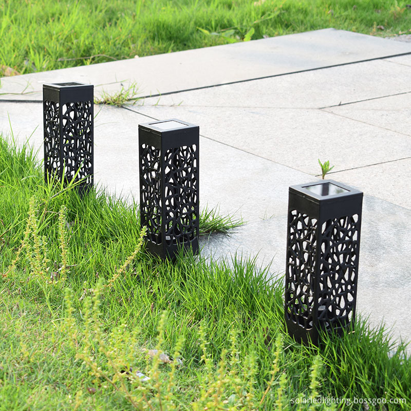 Stylish Solar-Powered Garden Luminaries 