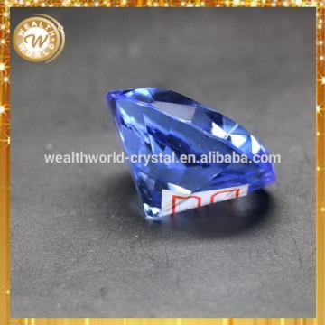 Fashionable hot sale crystal gift glass diamond shape