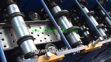 Cold roll forming machine walking board production line