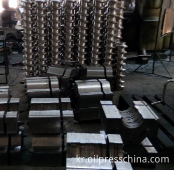 screw oil press components