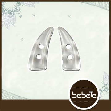 Hot Sale Resin Horn Toggle Button for Coats