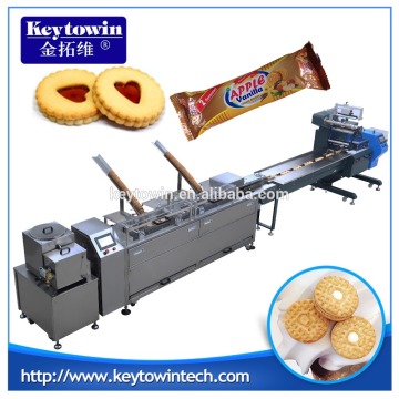 2016 New Biscuits sandwiching machine with packaging machine