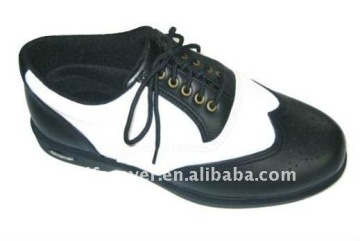 golf shoes with shoes spike
