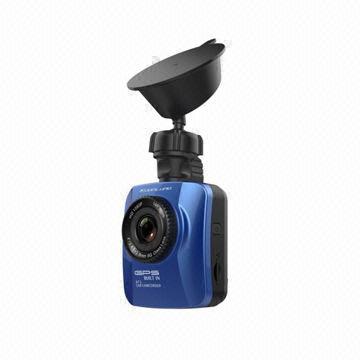 Car dash camera with 2.0-inch LCD