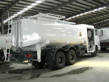 Dongfeng 6x4 aircraft refueling truck