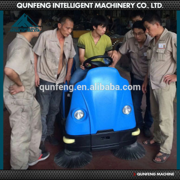 Factory outlet price robotic street sweeper car