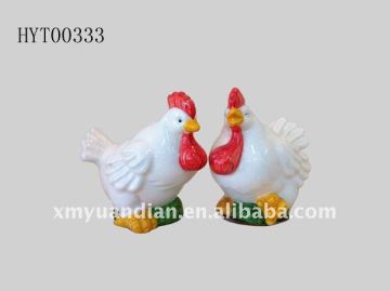 chick design salt and pepper container