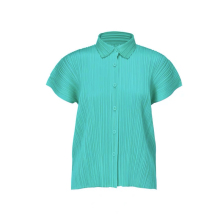 Wholesale Summer Women's Polyester Printed Shirts: New Arrivals in Solid Color Pleated Lapel Button Tops