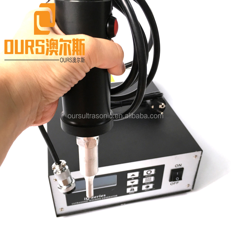 28KHZ 800W CE Approved Ultrasonic Spot Welding Machine With Netted Weld Surface