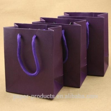 paper shopping bag with strong string