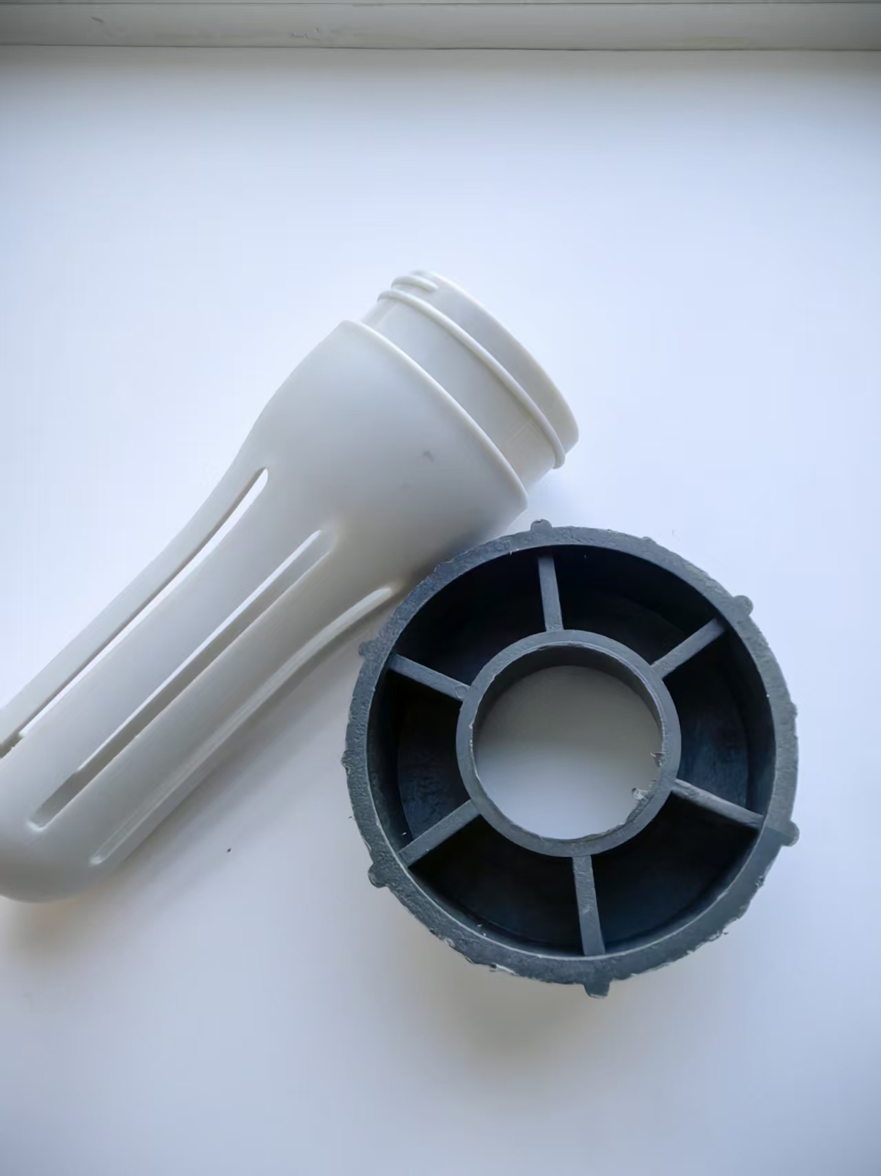 injection molding small plastic parts (4) injection molding small plastic parts (4)