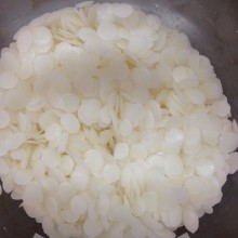 Wholesale cheap white yellow honey bee wax block and pellets with best price for candle and making bee wax foundation sheet