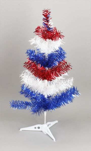 BEAUTIFUL CHRISTMAS TREE DECORATION