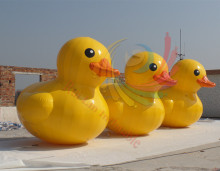 Inflatable exhibition promotional inflatable floating duck inflatable Big yellow duck
