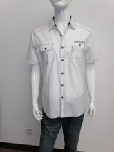 Men's cotton solid jacard casual shirt.