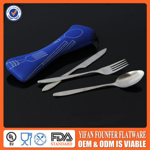 Travel cutlery with spoon knife fork comes in a carrying case