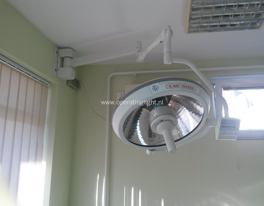 wall mounted halogen operation lamp CreLite 600