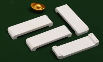 95 Alumina structural parts