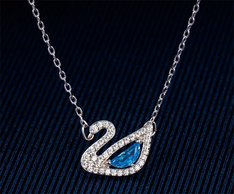 European American Fashion Jewel Jewelry Blue Diamond Swan Necklace Austria Exquisite Charming White Gold Clavicle Chain Valentine's Day Gift Necklace for Women