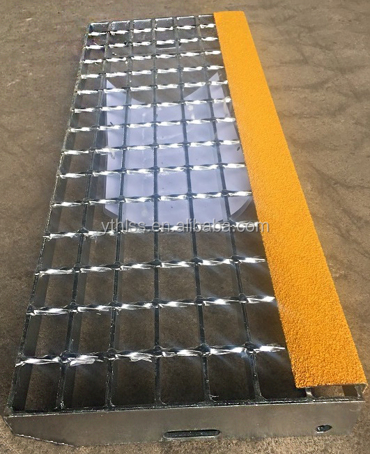 Galvanized Steel Stair Tread with Yellow Abrasive Anti-slip Nosing at Factory Price