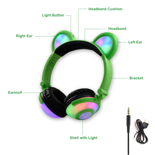 耳に配線されたヘッドフォン上の安いかわいい光るヘッドセット