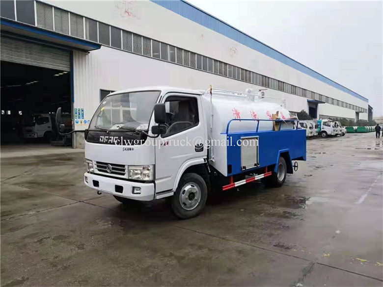 شاحنة مضخة مياه الصرف الصحي الجديدة Dongfeng 9000L