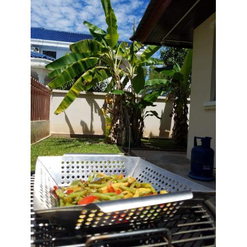 Panier Grill Pan Smoker Griller Barbecue