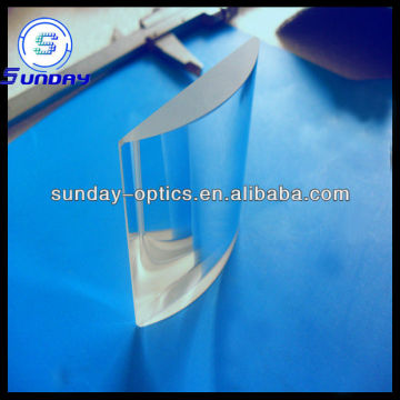 Plano-convex cylindrical lenses optics