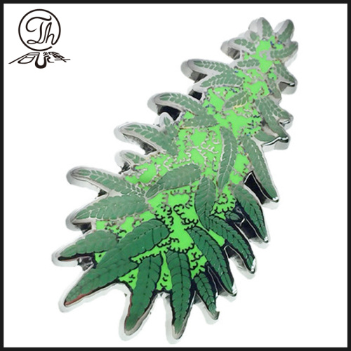 Green Christmas tree pin badges metal